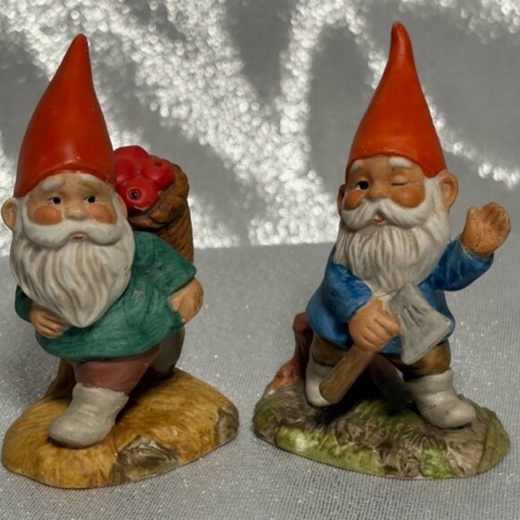 PAIR OF VINTAGE 1979 ENESCO GNOME FIGURES TAIWAN - Picture 2 of 8
